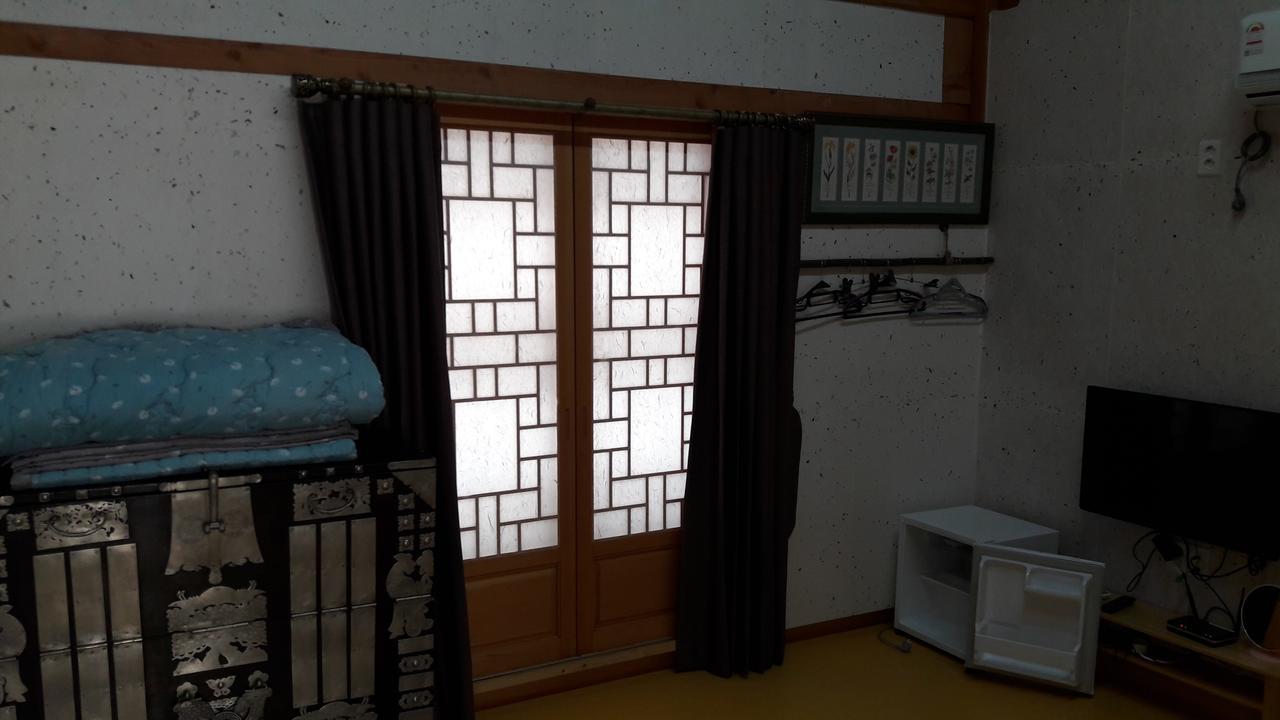 Hwangnam Gotaek Keumseulchae Hotel Kjongdzsu Kültér fotó