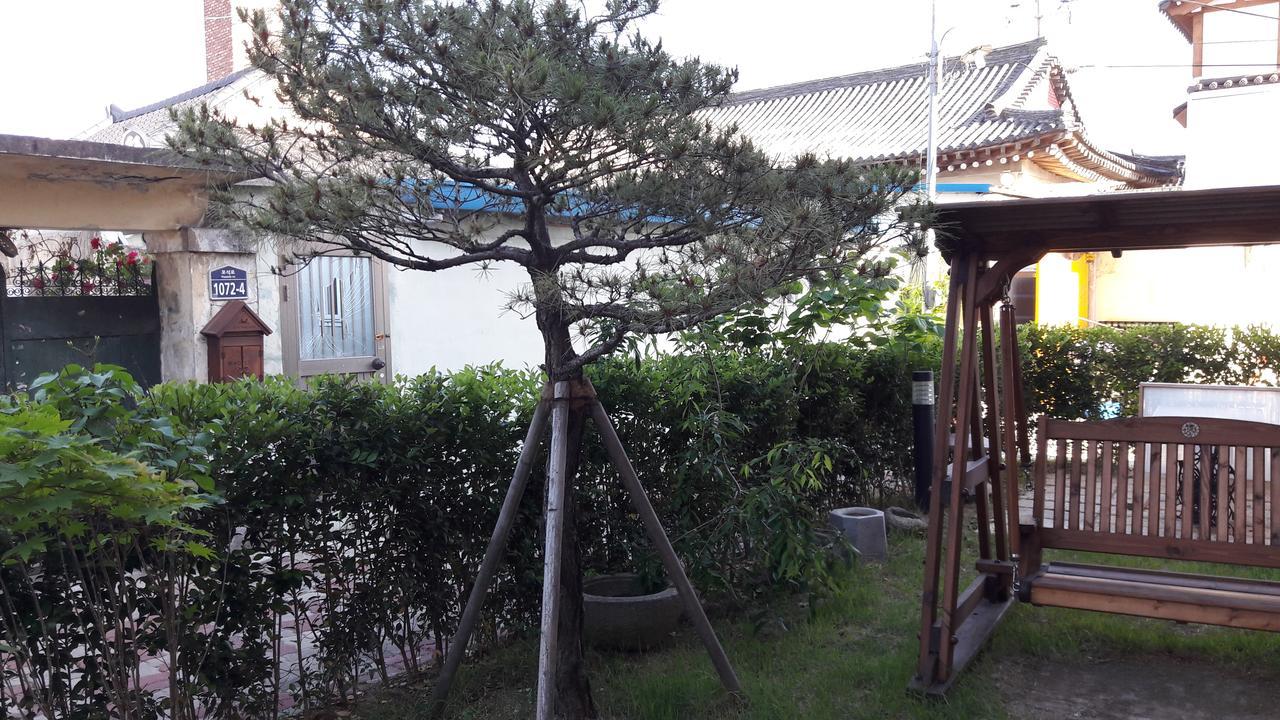 Hwangnam Gotaek Keumseulchae Hotel Kjongdzsu Kültér fotó