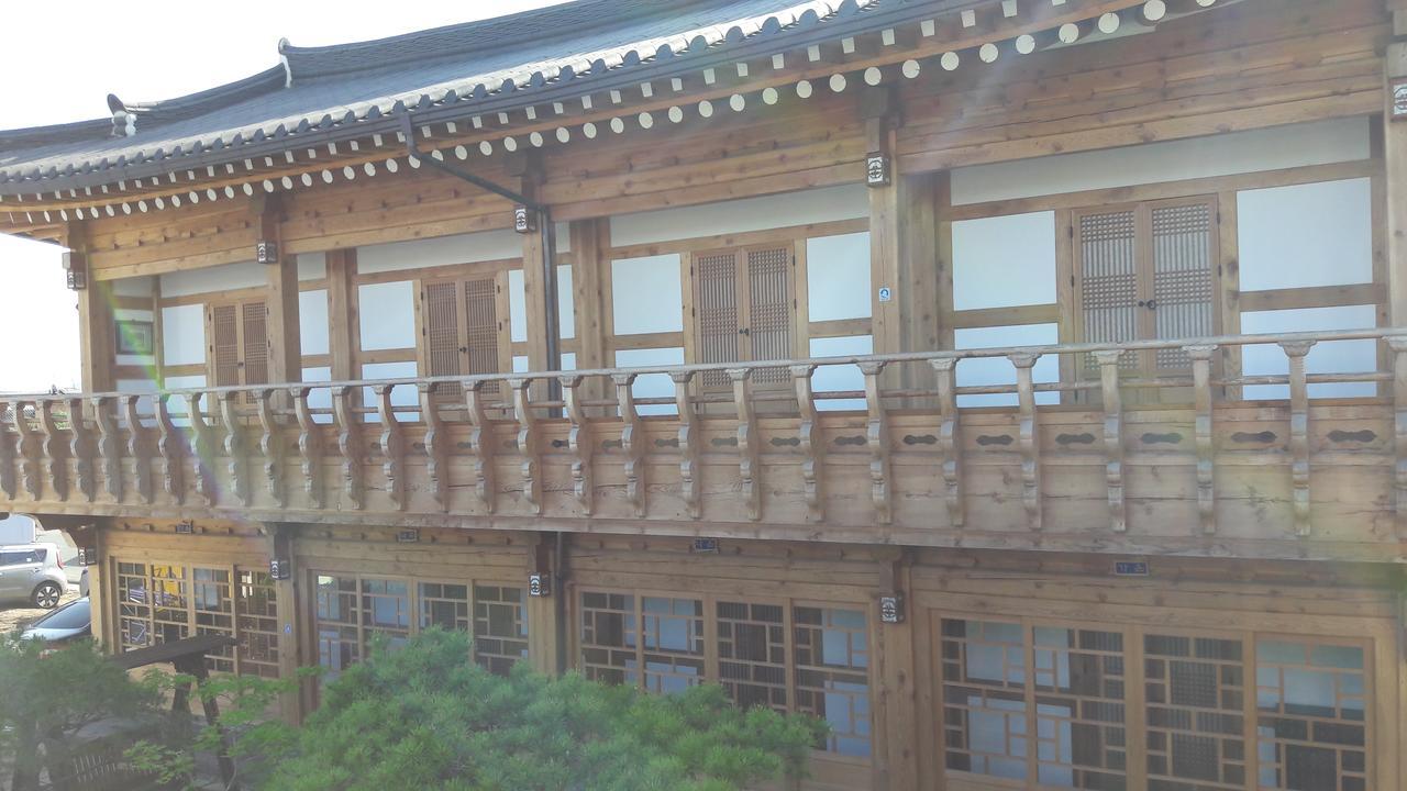 Hwangnam Gotaek Keumseulchae Hotel Kjongdzsu Kültér fotó