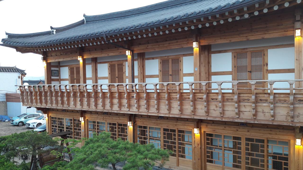 Hwangnam Gotaek Keumseulchae Hotel Kjongdzsu Kültér fotó
